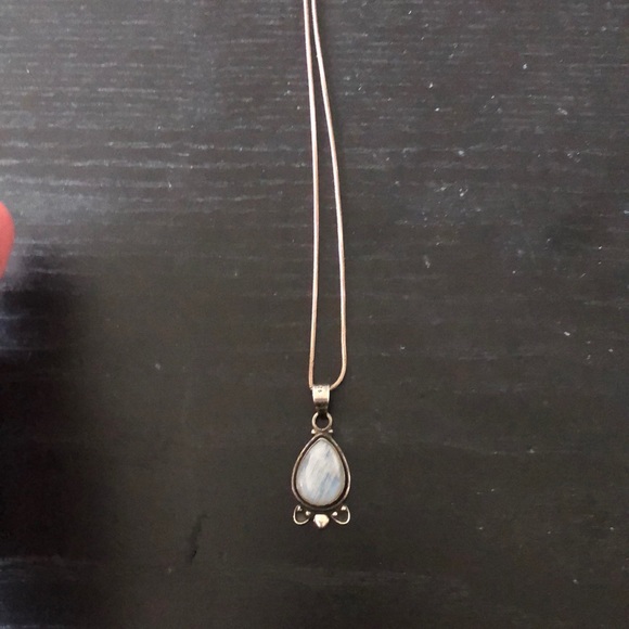 Jewelry - Silver and moonstone pendant.